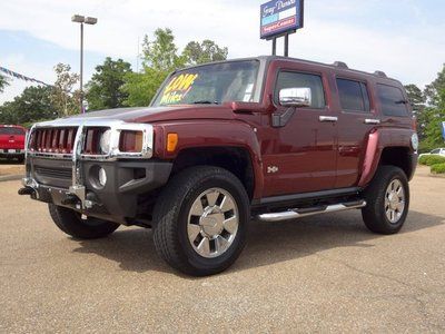 Hummer quality dependability and comfort  hitting the trails or crusing town!!!