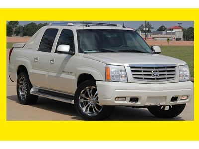 2005 cadillac escalade ext,pearl white,clean title,navigation
