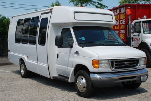 2007 ford crystal e450 bus limousine
