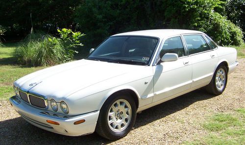 2001 jaguar xj8 sedan - perfect inside and out - free shipping -  low reserve