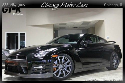 2013 nissan gt-r premium black only 2200 miles perfect &amp; loaded! wow!$$