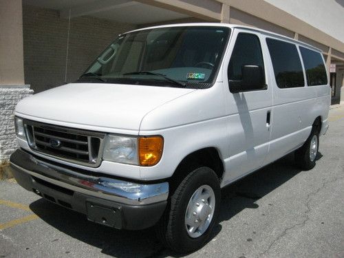 2005 ford e350 xlt super duty 12 passenger