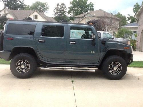 2005 h2 hummer  very good condition