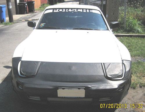 1985 porsche 944 base coupe 2-door 2.5l