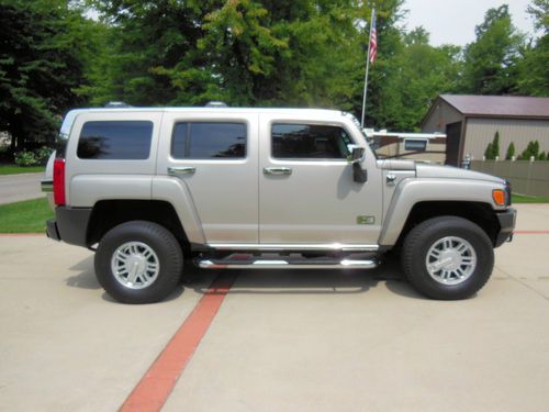 2008 hummer h3 35,000 miles lots of extra's make offer today!!!