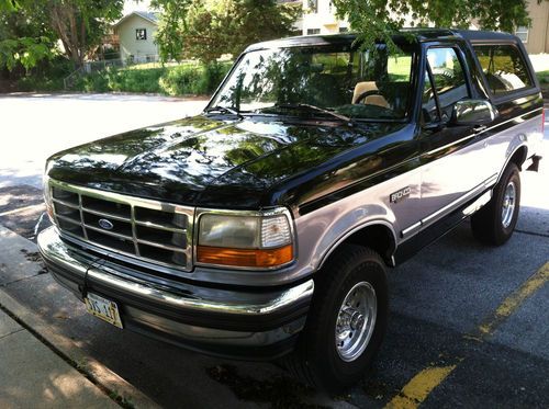 Clean, rust free 1995 ford bronco