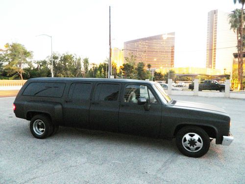 Chevrolet suburban - 6 door suv limo - custom dually - classic chevy - black