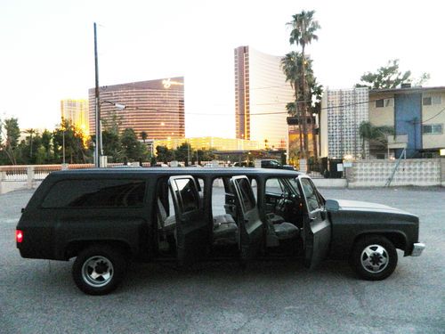 Purchase Used Chevrolet Suburban 6 Door Suv Limo Custom Dually