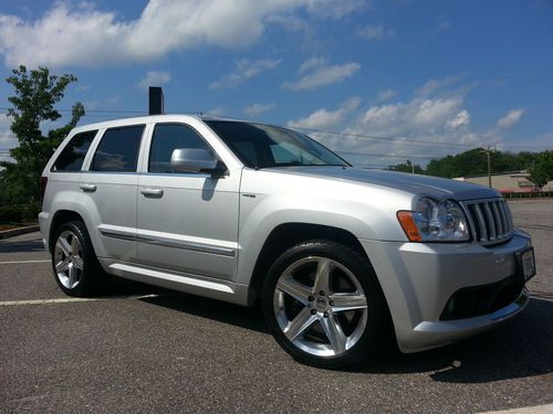2006 jeep grand cherokee srt8, tastefully modified and only 37,500 miles