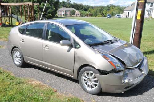 2006 toyota prius needs repair. low miles, leather, bluetooth, camera, 40pix!