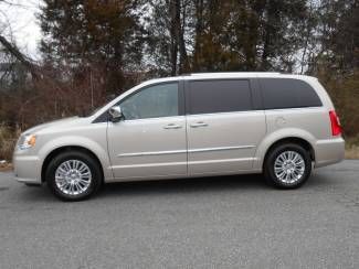 2013 chrysler town &amp; country limited leather tv/dvd minivan