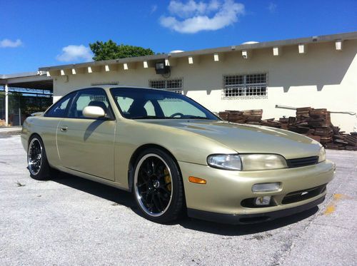 Gold nissan 240sx s14