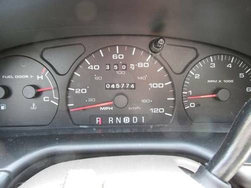2002 ford taurus ses sedan 4-door 3.0l  45,000 original miles