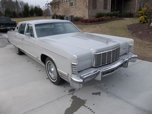 1976 lincoln continental 4 dr, dove grey orginal mint owned by buddy martin ,