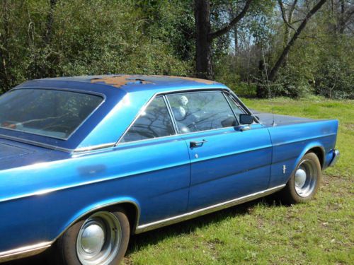 1965 ford galaxie 500 390 needs restoration but good candidate for restoration
