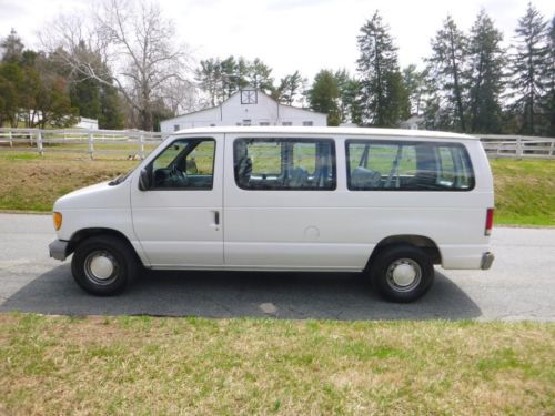 1998 ford e-150 club wagon one owner (state of md) no reserve
