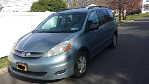 2006 toyota sienna le 102k miles, one owner, great condition