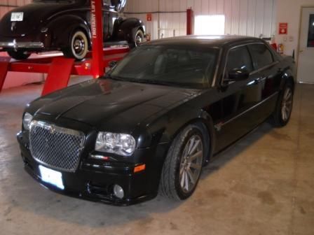 2006 chrysler 300c srt-8 w/ 6.1l hemi