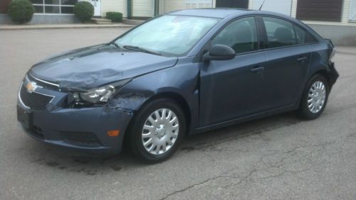 Chevrolet cruze brand new 6,987 miles