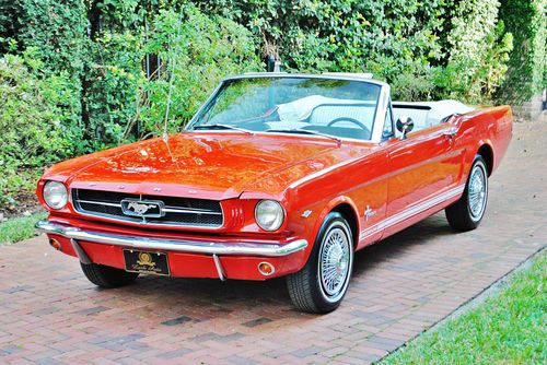 Simply stunning v-8 1965 ford mustang conveertible