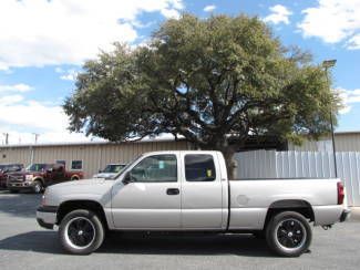 Silverado 1500 black 20 inch alloys pwr opts jvc cd v6 2wd!