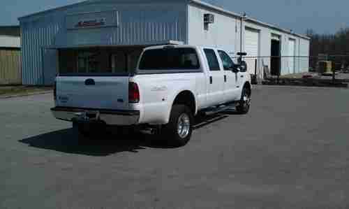 2007 Ford F-350 Crew Cab Dually., image 3