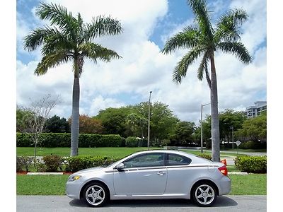 2007 scion t c  full power  sun roof manual transmission awesome gas mileage