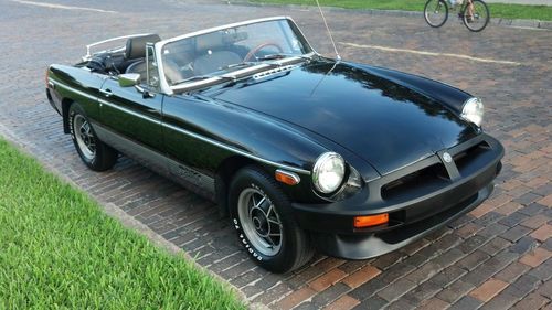 ~~~1980 limited edition mgb convertible- runs great - mint condition - rare~~~
