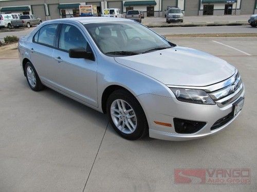 12 fusion tx-one-owner 30mpg 9k miles warranty financing