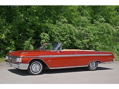 1962 ford galaxie 500 sunliner convertible. you gotta see this one!