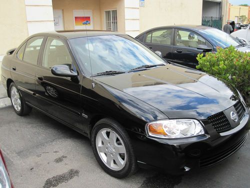 2005 nissan sentra special edition, 36 761 original miles...great deal.