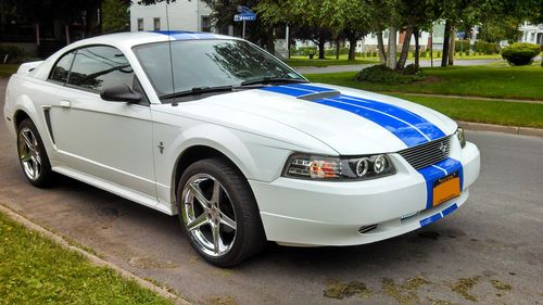 2000 ford mustang clean title low miles 18" rims sharp!!!