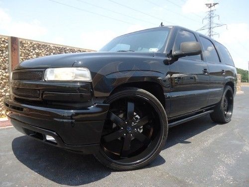 06 tahoe custom paint 26 wheels custom radio-interior one of a kind keyless