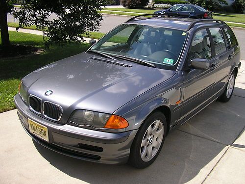 2000 bmw 323i 5 speed base wagon 5-door 2.5l,great fuel economy 26-29mpg