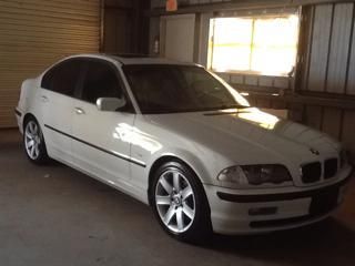 2001 bmw 325i white , great car! runs and drives like new!---no reserve!!