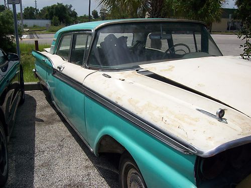 1959 ford galaxie town sedan