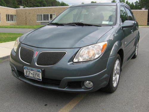 2006 pontiac vibe base wagon 4-door 1.8l - toyota matrix