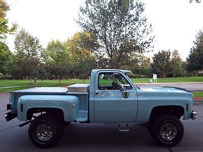 Beautiful 1978 chevrolet c10 shortbox stepside 4x4 350 v8 a/t p/s p/b nice !!