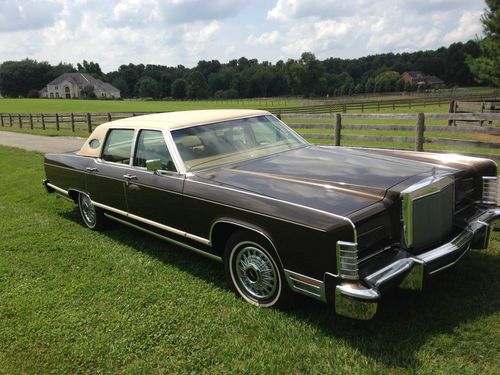 Mint condition 1978 lincoln continental 4door stretch