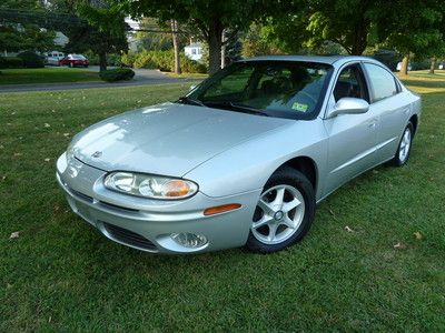 2002 oldsmobile aurora clean low miles no reserve