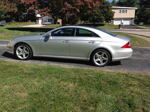 2009 mercedes-benz cls550 base sedan 4-door 5.5l amg package and low miles