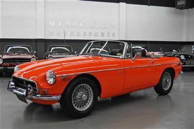 Great looking and driving mgb roadster