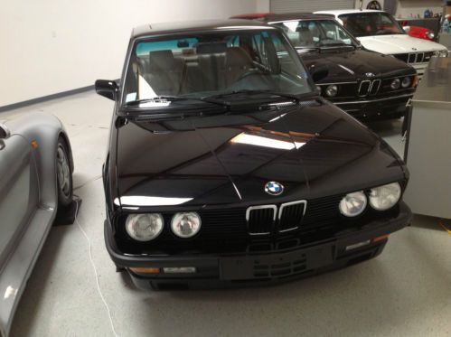 1988 bmw m5!!!   original with just 6,376 miles!!!   finest available example!!!