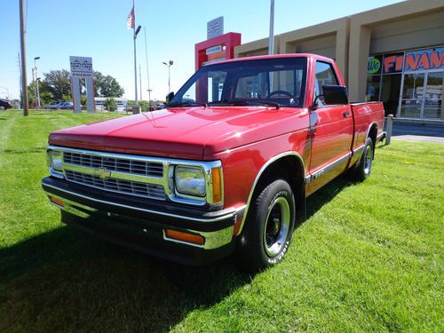 1991 chevrolet s10, 8,000 actual miles!!, elderly owner, never sat outside, wow!