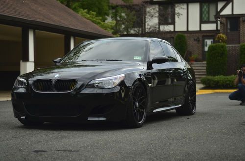 Bmw e60 m5 - v10, 500+ hp, manual, no accidents, service records