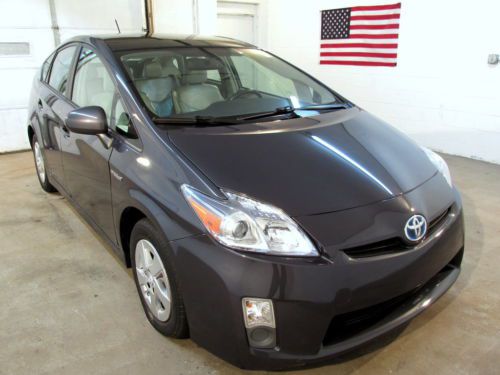 *1-owner* sunroof navigation leather solar panel fully loaded clean title 50mpg!