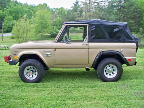 1969 custom one of a kind early ford bronco 8cyl automatic 4x4 lifted nice!!!