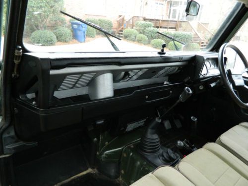 1984 Green Defender 90 Pickup, runs good, (Right Hand Drive), image 10