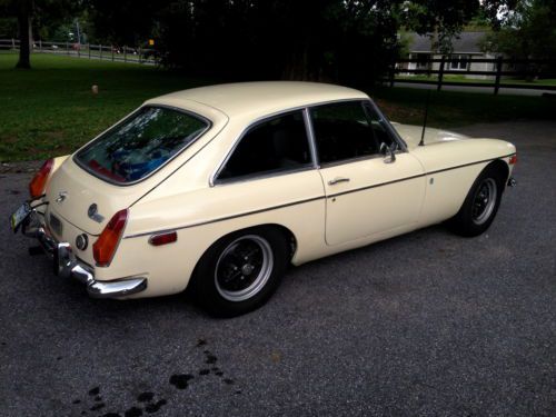 Good Condition.... MGB GT.....Runs Well, image 3