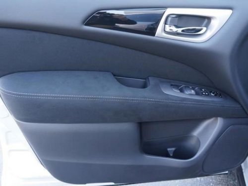 2014 nissan pathfinder sv